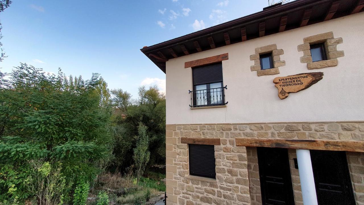 Cuzcurrita-Río Tirón Apartamentos Virgen De Tironcillo מראה חיצוני תמונה